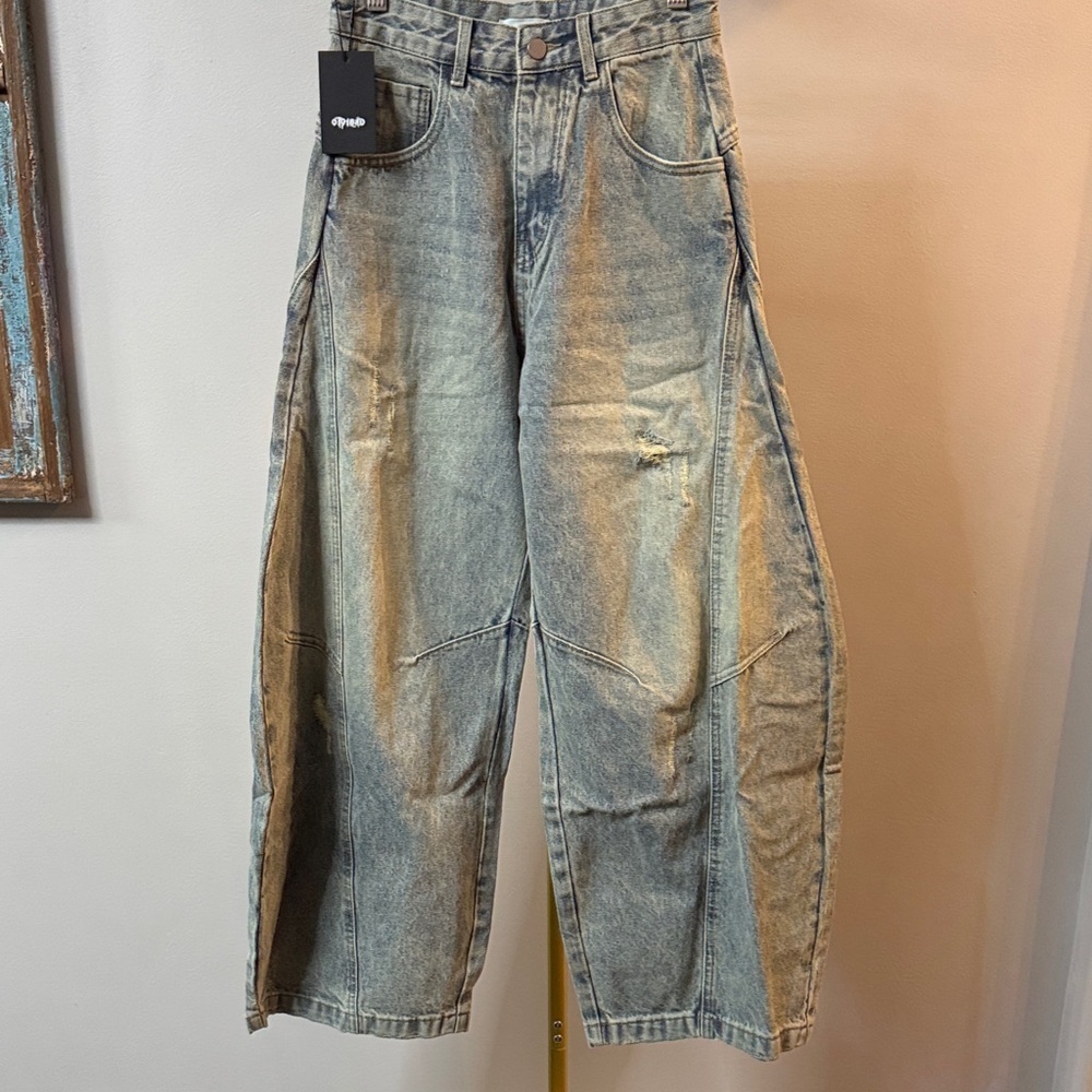 Whoowap wide leg distressed light wash Jeans in Light Blue NWT 26 - Picture 6 of 15